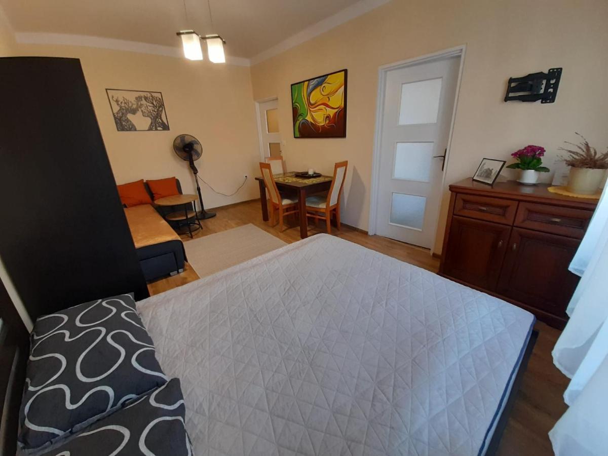 Garbary Apartment